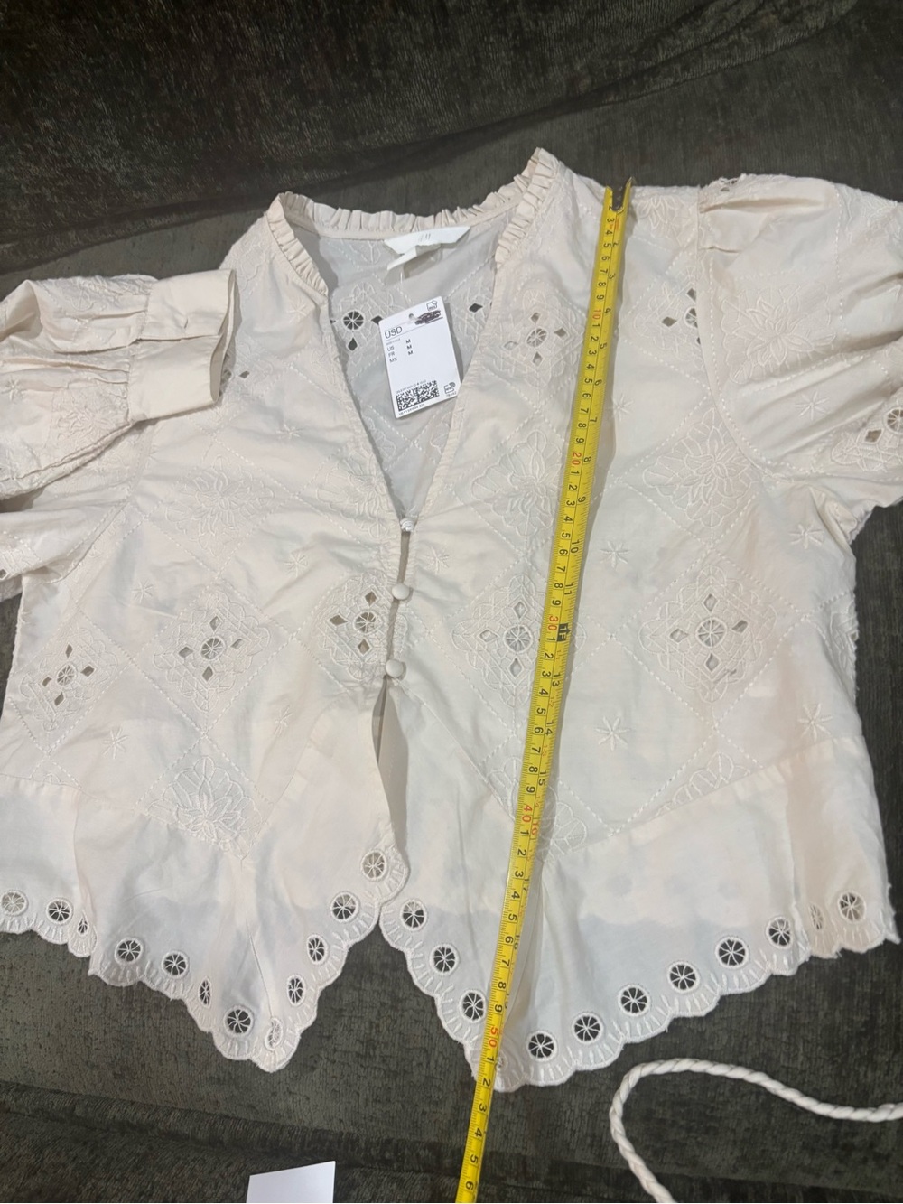 H&M Eyelet Embroidered Cotton Shorts Size M NWT (Light Beige) - Picture 14 of 16